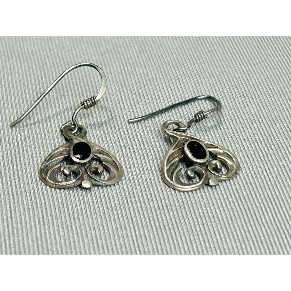 Sterling‎ Silver Pair Of Dangle Earrings .925